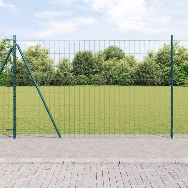 Berkfield Home Euro Fence with 7 Flanged Posts, Galvanised Steel, Silver, H: 140 cm, W: 10 m