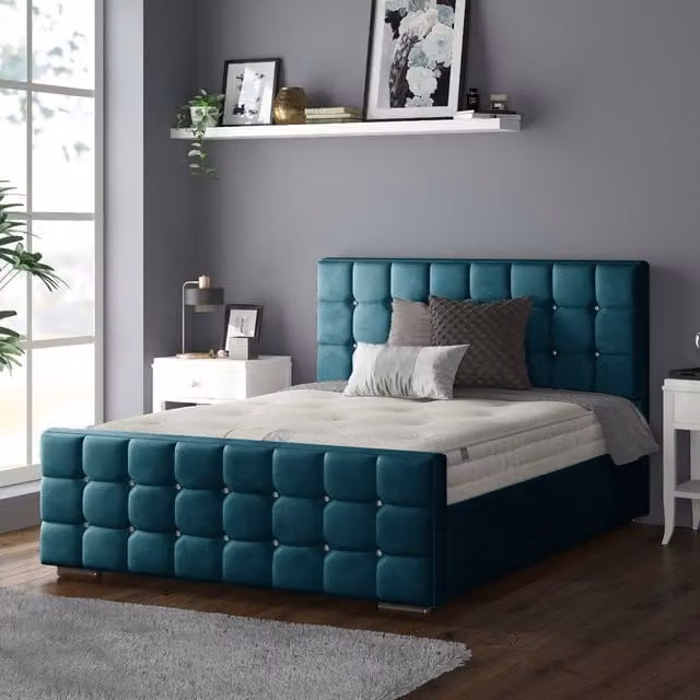 IH Design Cube Chesterfield Plush Velvet Bed Frame with Diamond Details in Petrol Blue, Superking (180 x 200 cm)