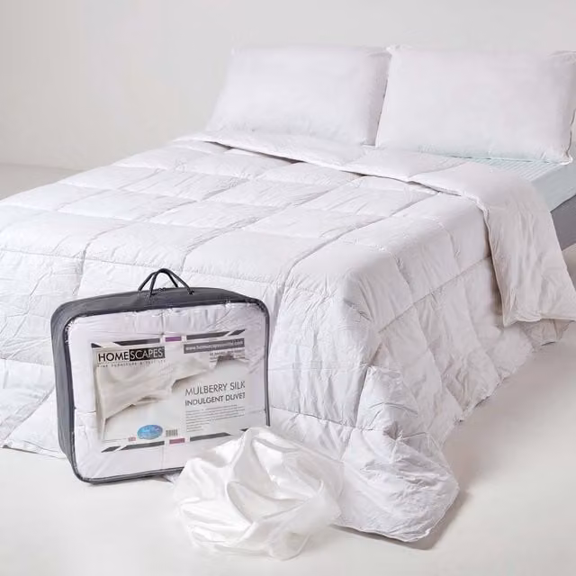 Homescapes White Mulberry Silk 4.5 Tog Summer Duvet, Super King Size