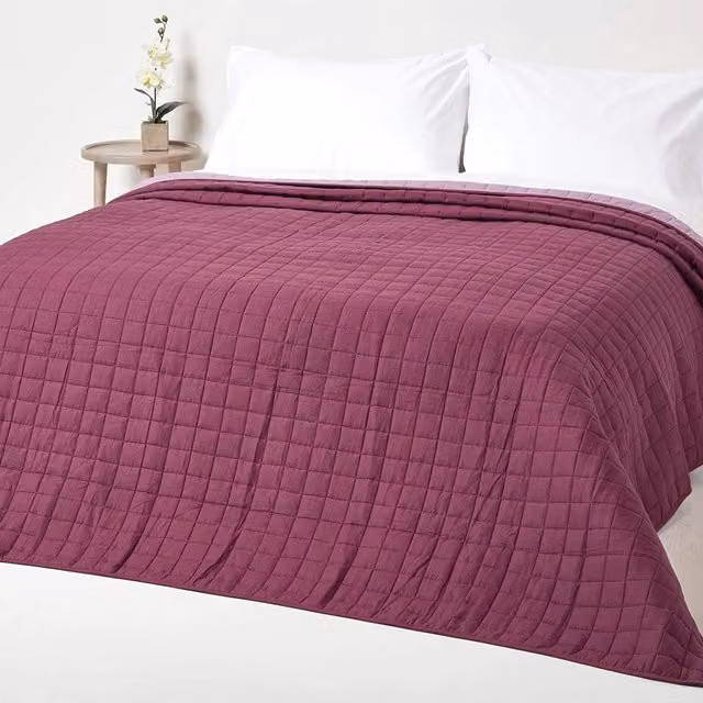 Homescapes Reversible Quilted Cotton Bedspread in Purple
